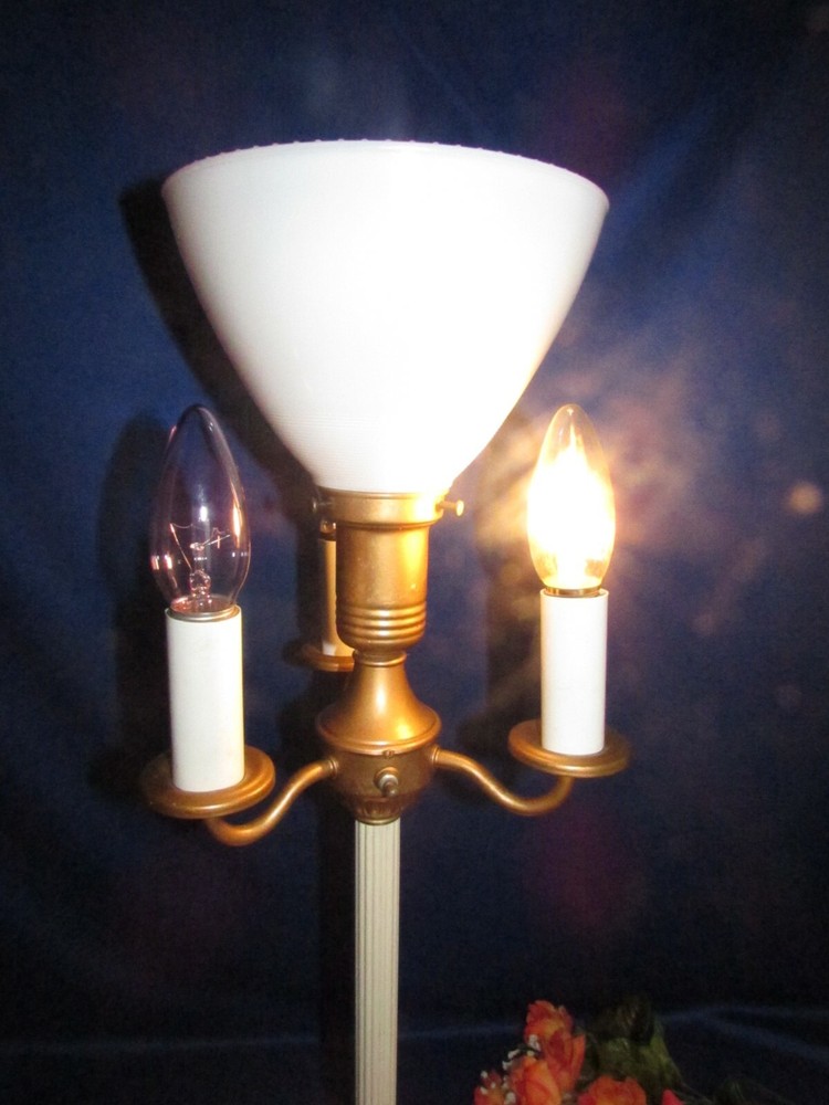 ANTIQUE CAST IRON WITH MARBLE PARLOR TABLE LAMP 30" TALL 3 WAY