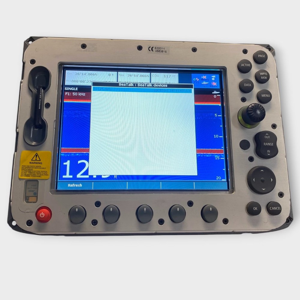 Raymarine E80 Classic Display E02011 w/ Bezel & Sun Cover-Great Condition