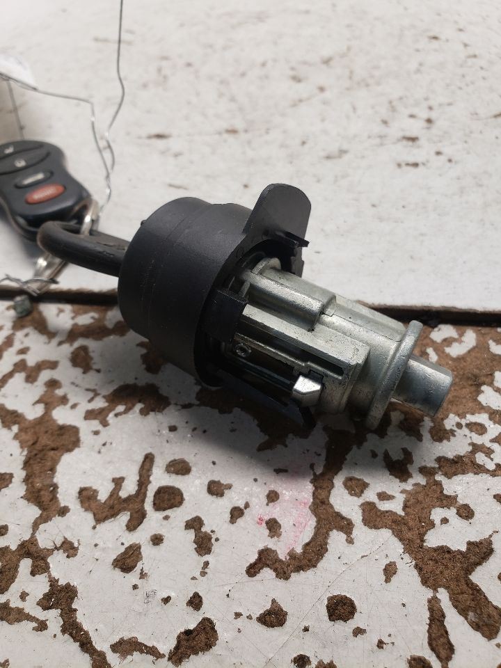 Ignition Switch Fits 2004-2005 PT CRUISER Tested OEM