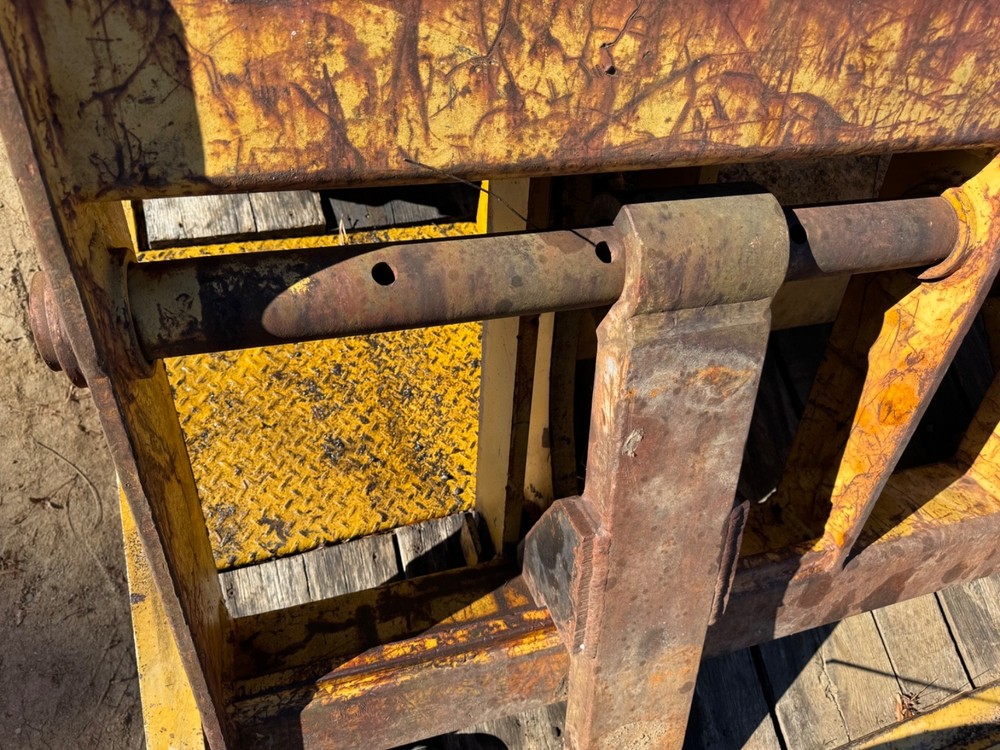 Fiat Allis 545B Wheel Loader Forks