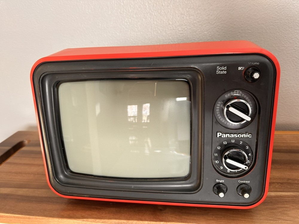 1977 Panasonic 9” TV TR-749 Solid State Television Vintage Retro Working Nice!!