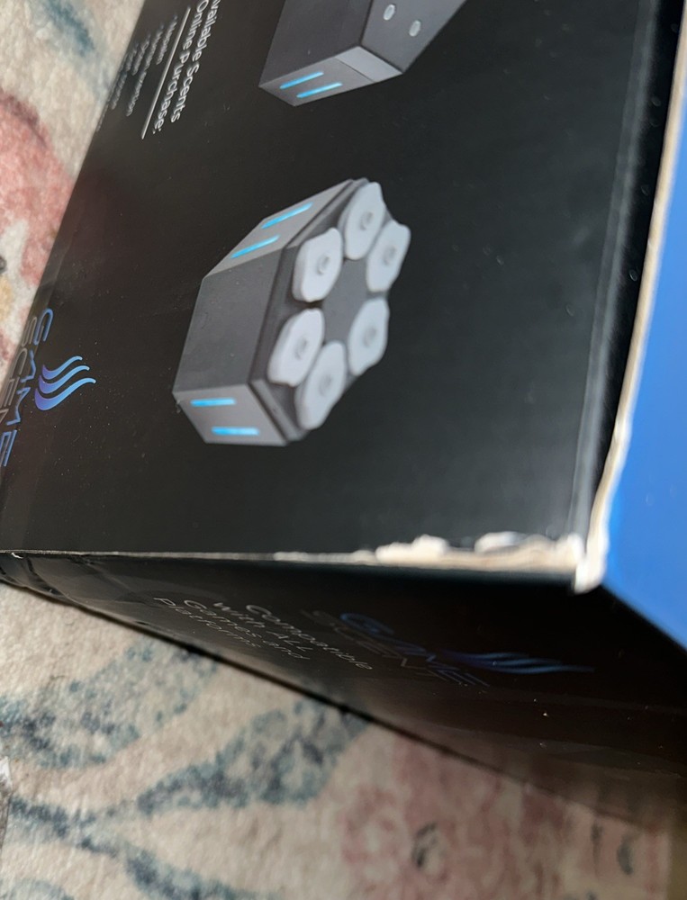 GameScent Console Atomizer , Adaptor With 6 Primary Scents