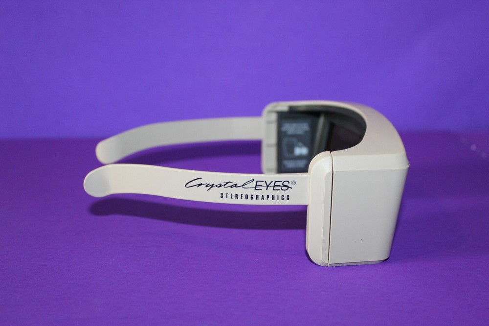 StereoGraphics Crystal Eyes 3D Glasses & Transmitter Set