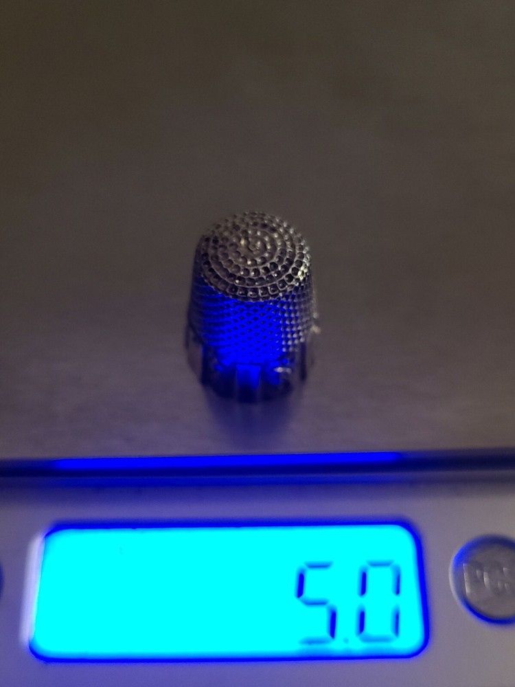 VINTAGE STERLING SILVER ORNATE SEWING THIMBLE