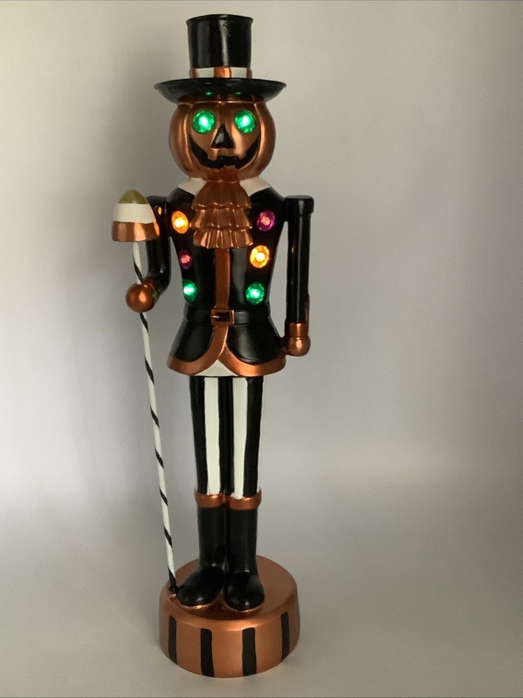 19” Pumpkinhead LIGHTED Halloween Nutcracker
