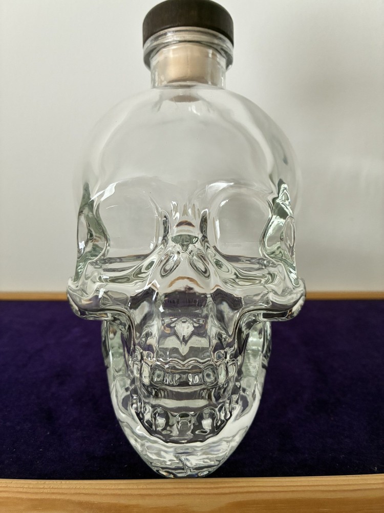 70CL/700ML Real Crystal Head Vodka Bottle (empty)