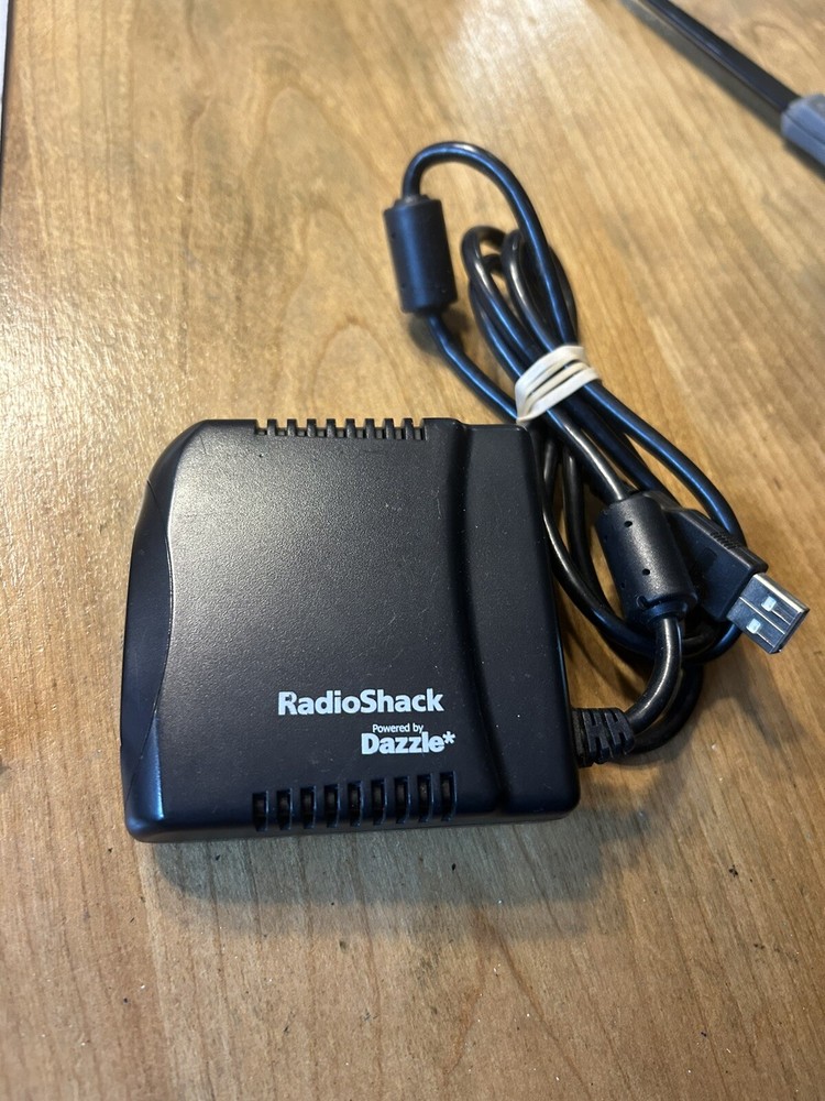 RADIO SHACK DAZZLE  MEMORY CARD READER 16-3855