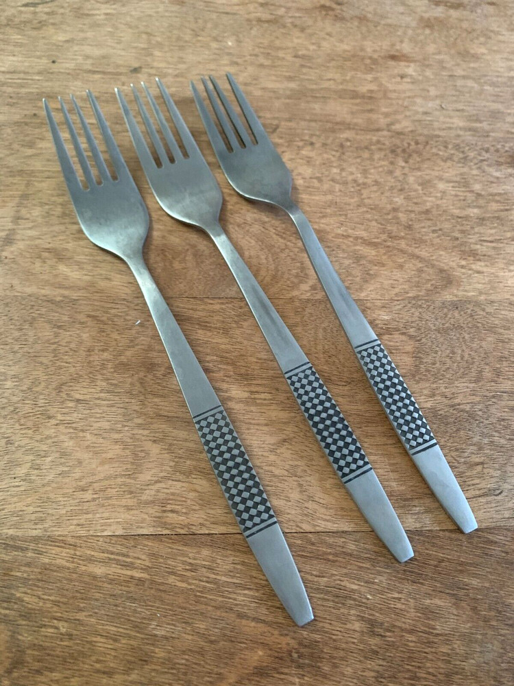 3 Dinner Fork UNF116 Stainless S211 China Black Textured Handle Forks