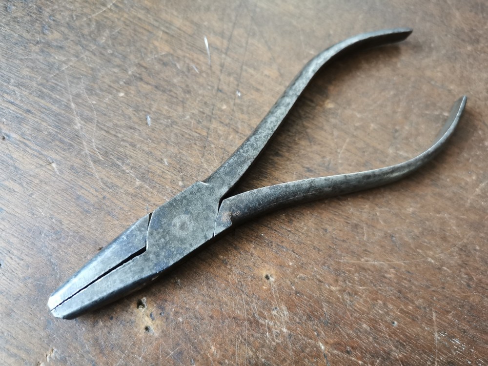 Vintage modified pliers, 5 1/8" long.