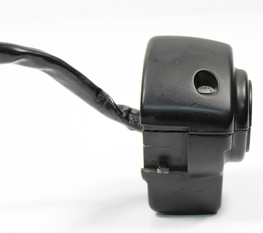 04 Harley Electra Glide Classic FLHTCI Left Control Switch