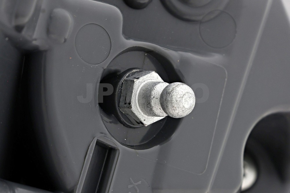 For 2015-2018 Mercedes Benz C Class Sedan Tail Light Passenger Side