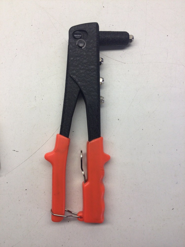 Arrow E-Z Pull Model RH 200 Rivet Tool In Package