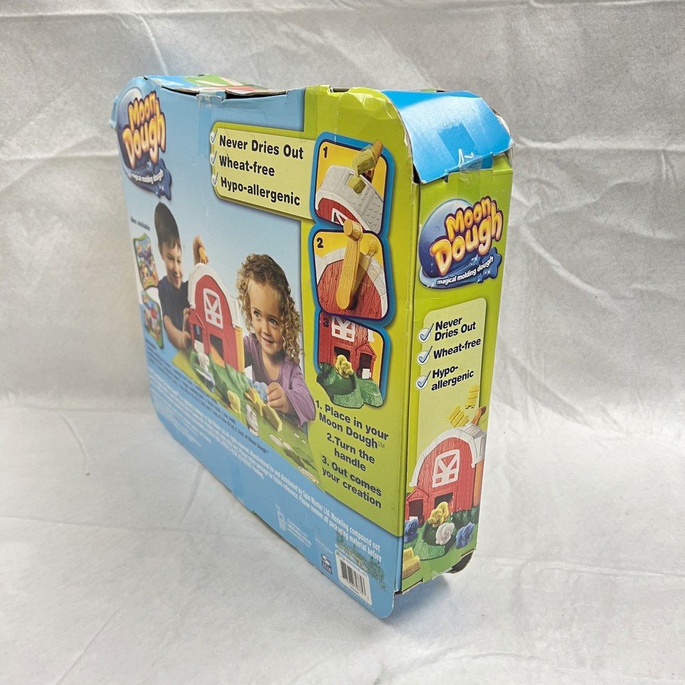 Spin Master Moon Dough Barn