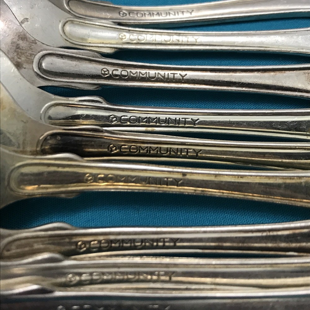 50 Pc SILVER SHELL Silverplated 6 1/8" TEASPOONS Community Cube Mark