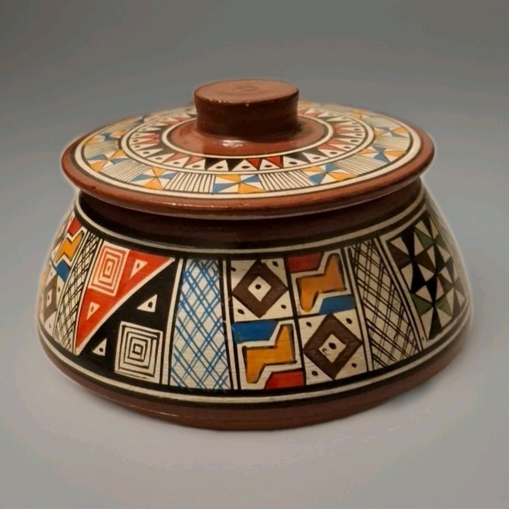 Pottery Peru Trinket Box Hand Painted Intricate
