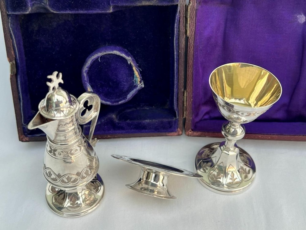 Fine Victorian Solid Sterling Silver Travelling 3 Piece Holy Communion Set