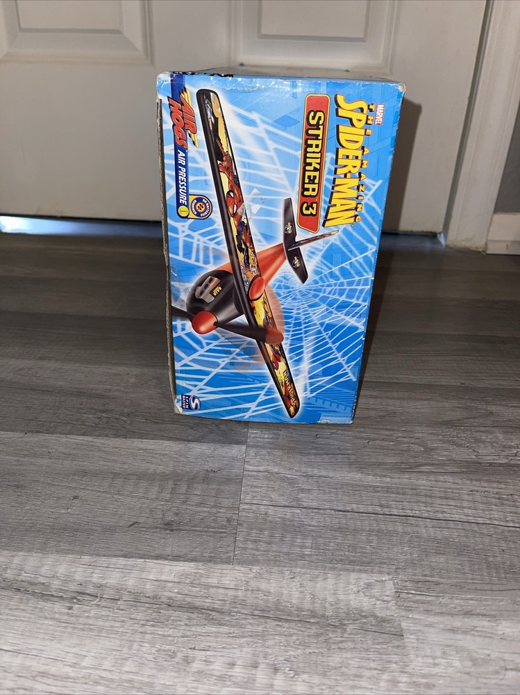 Rare The Amazing Spider-Man Striker 3 Plane AIR HOGS
