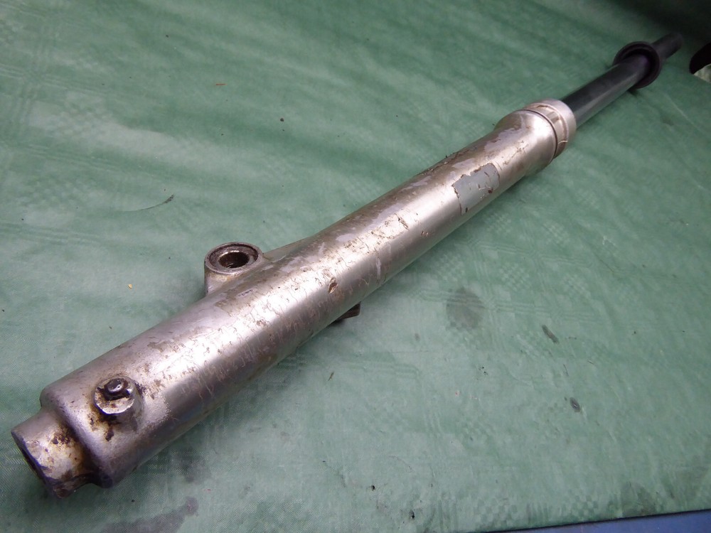 1982 VMX HONDA CR125 250 (int.e*) SUSPENSION FRONT FORK LEG FORK STRUT 36mm