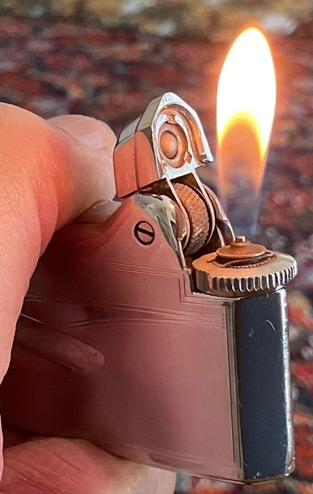 Vintage Ronson Premier Lighter / Works Great