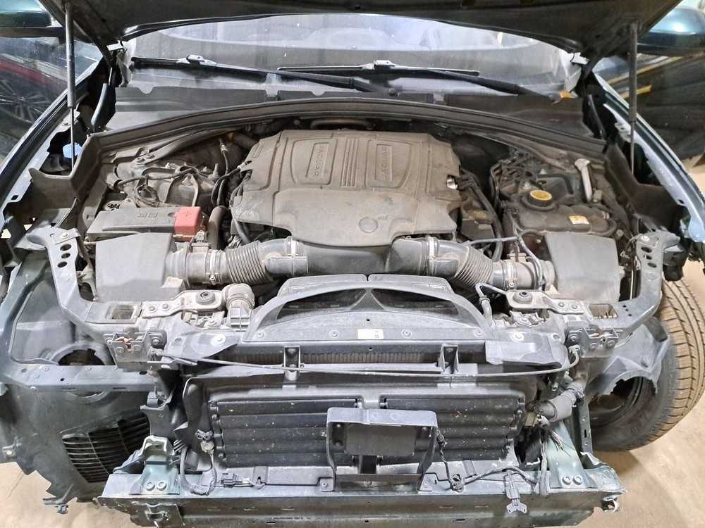 2017 F-pace Camera/Projector Sku#4282192