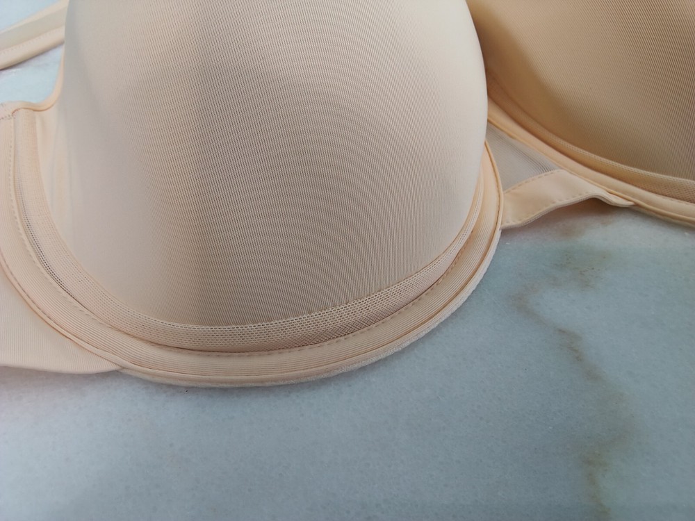 UNDEROUTFIT Ultimate Coverage Bra Underwire Adjustable Straps 38C Sand