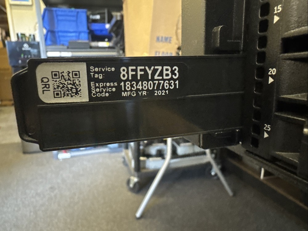 Dell EMC SCV3020 storage array + Caddies **NO DRIVES
