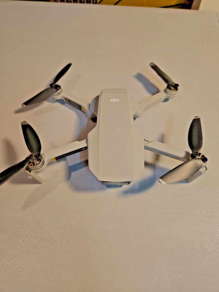 DJI Magic Mini 1 Fly More Combo-3 Batteries