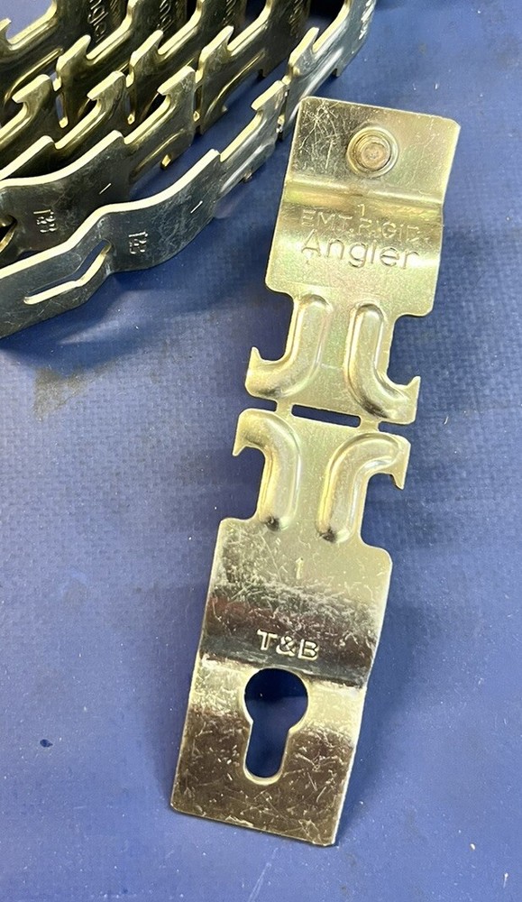 NEW   1",  EMT/Strut, Channel Strap, 1pc