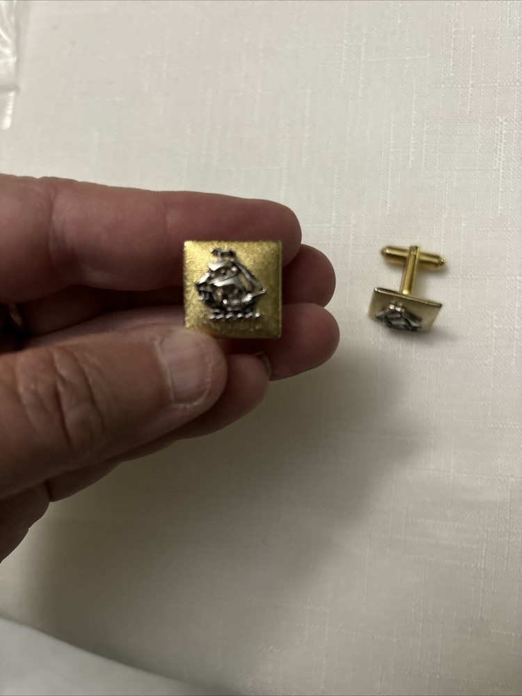 vintage cufflinks gold tone ship a524