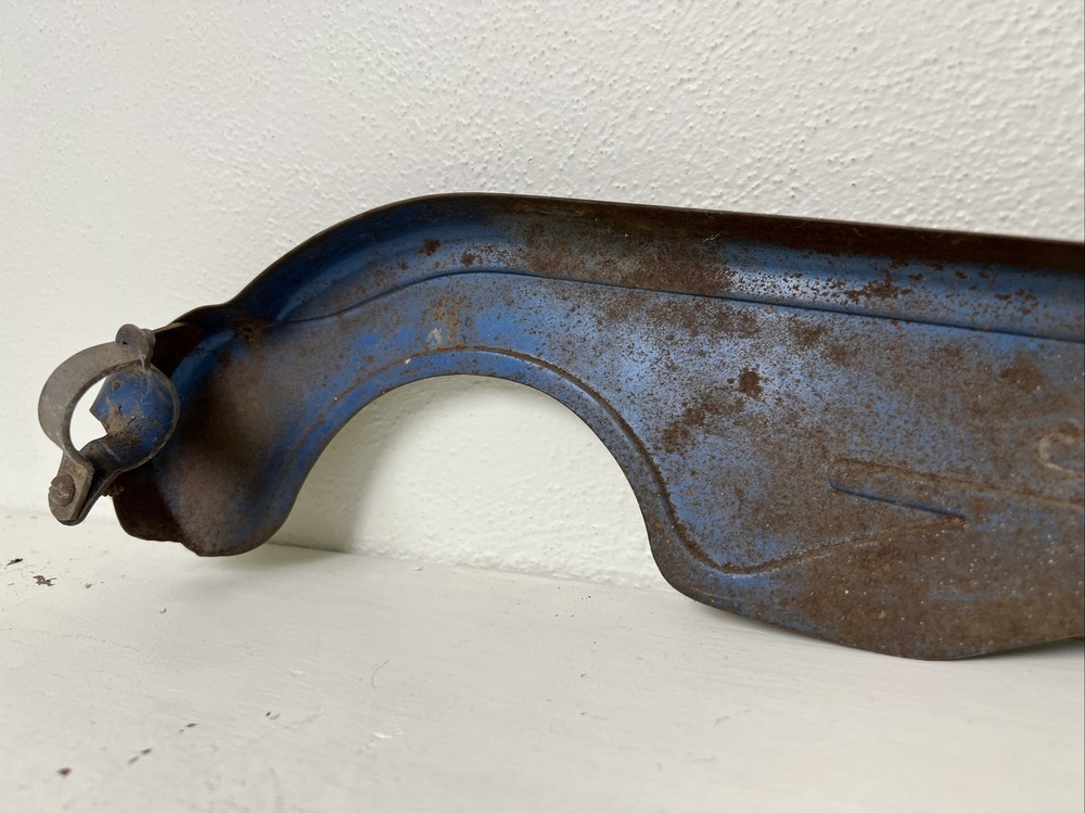 USED OLD COLUMBIA BICYCLE CHAIN GUARD