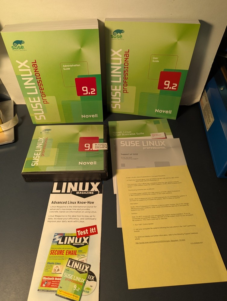 SUSE Linux 9.3 Big box- READ Description