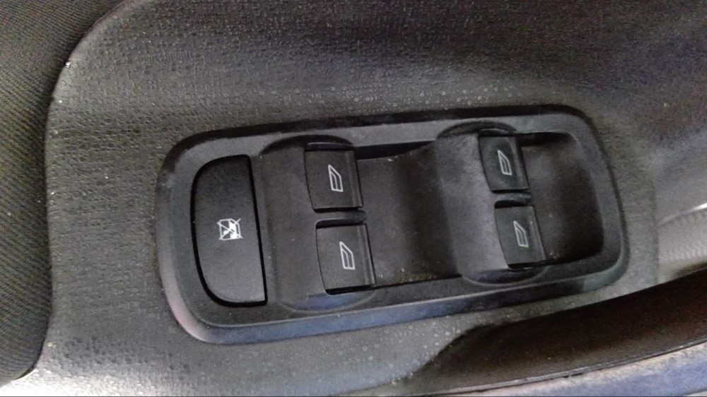 FIESTA 2016 Transmission Shift 664090