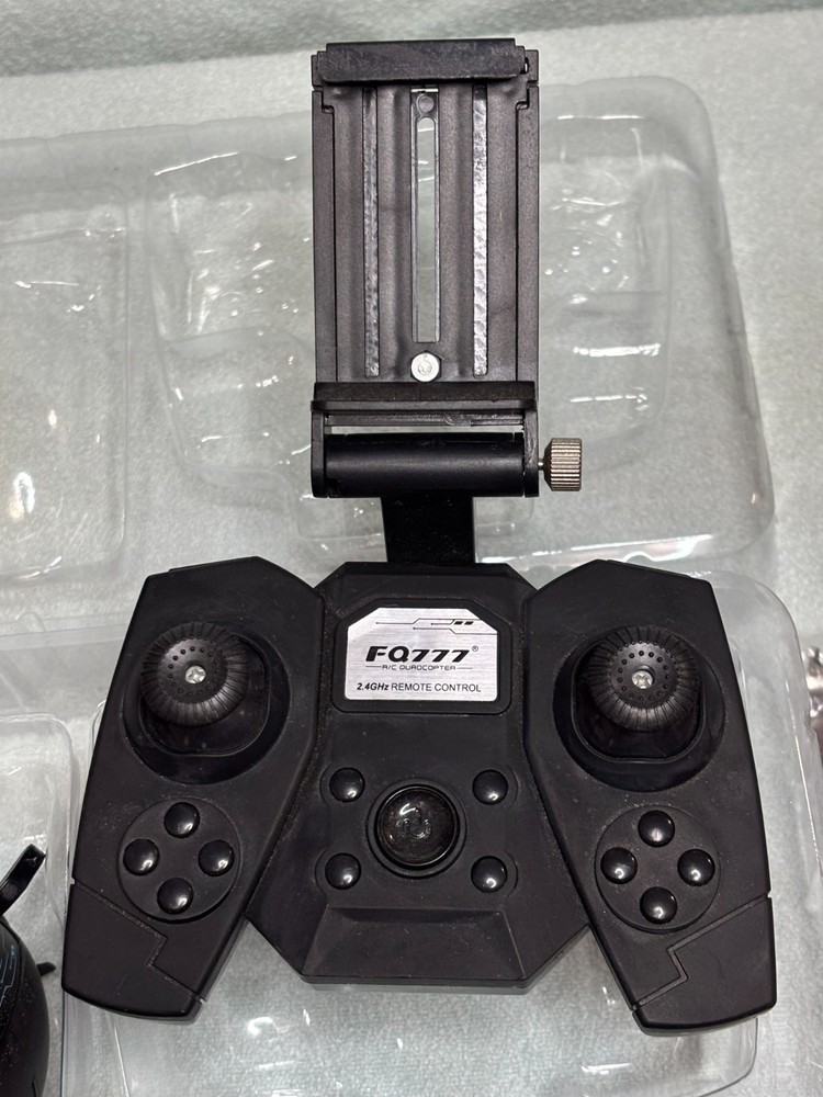 FQ28 Flying egg drone - Black - Used