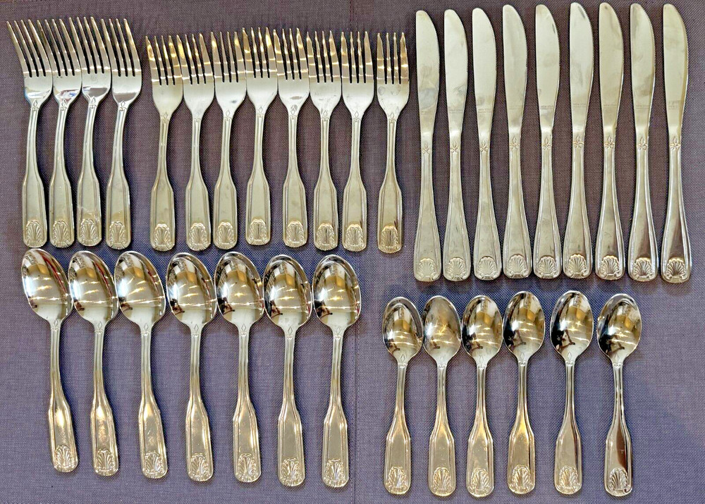 New Star Foodservice Shell Pattern Stainless Flatware 34-Piece Flatware Set