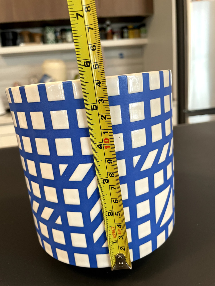 Not Work Related Step Lattice Planter - Medium