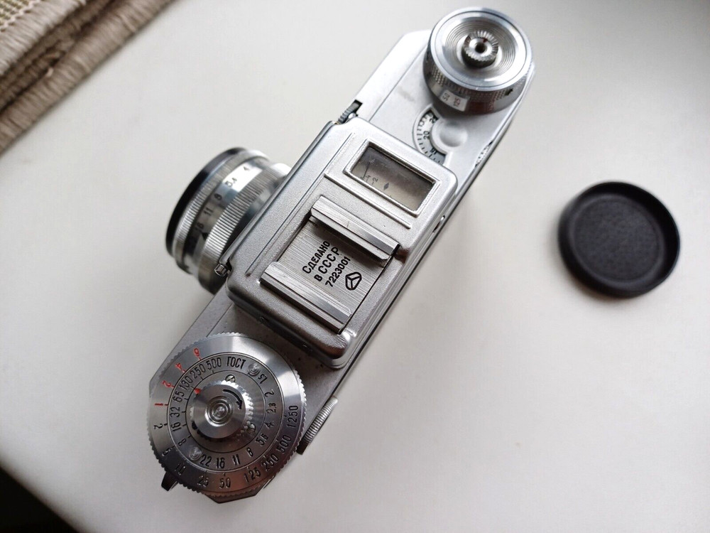 RUSSIAN USSR "KIEV" CAMERA