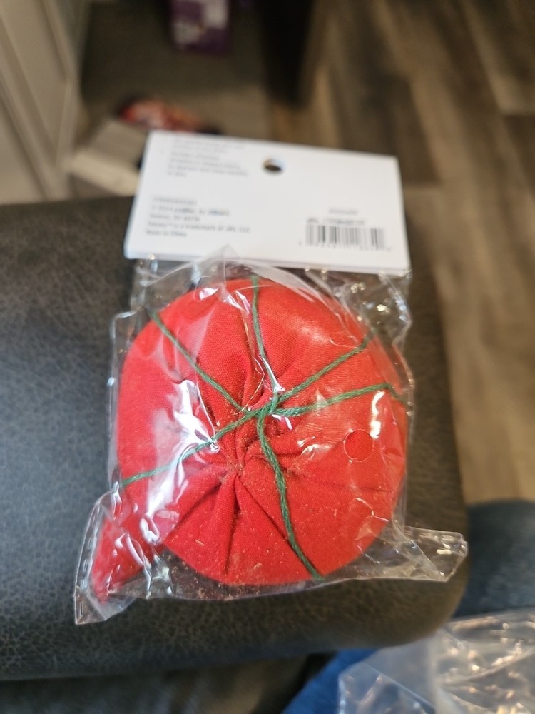 Fabany Tomato Pin Cushion