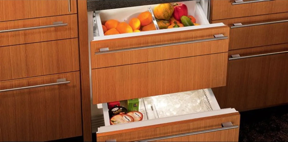 Sub-Zero 30" Refrigerator/Freezer Drawers with Ice Maker & Stainless Steel Panel