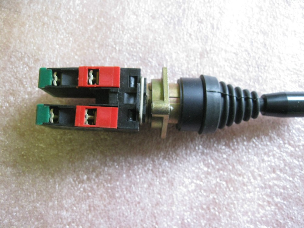 BREMAS TRM2802 JOY STICK 22mm 2 POS