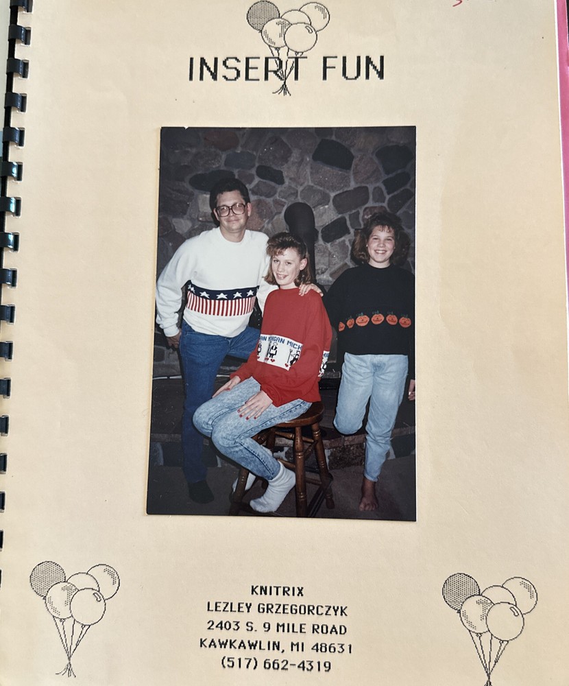Insert Fun - 1992 Machine Knitting OOP Book By Lezley Grzegorczyk