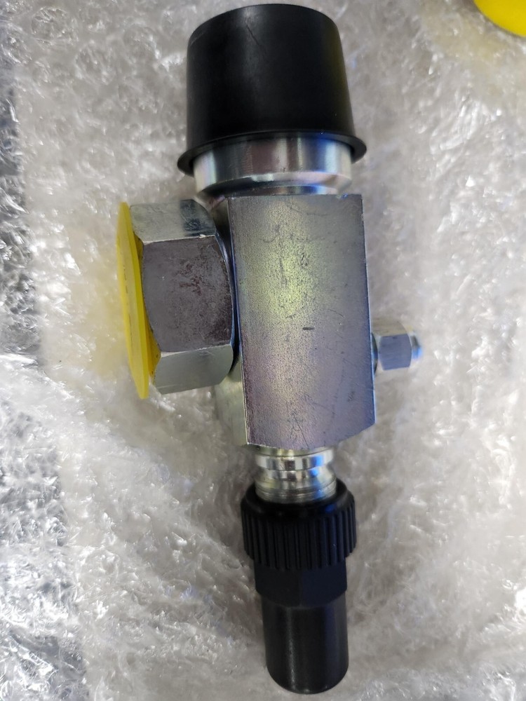 Refrigeration Research 24325 1-1/4" Rotolock valve x 1-1/8" Sweat