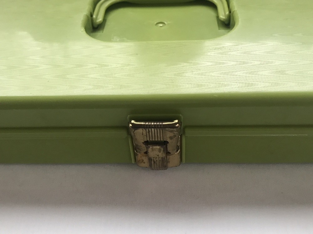 Wilson Mfg Corp Olive Green 12" x 8" Plastic Sewing Thread Spool Storage Case