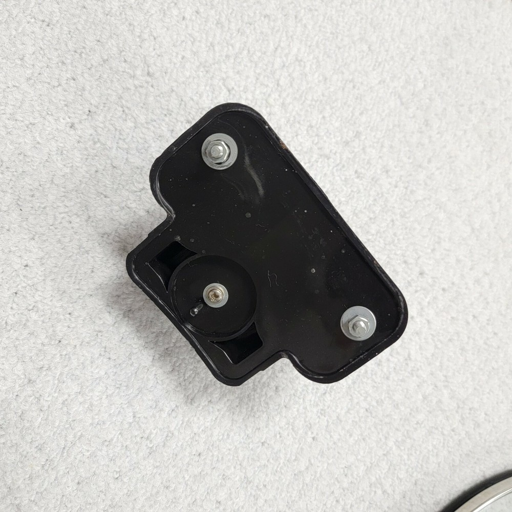 ORIGINAL - LOCKING LATCH SIDE HANDLE Crock-Pot Slow Cooker MODEL # SCCPVL400-S