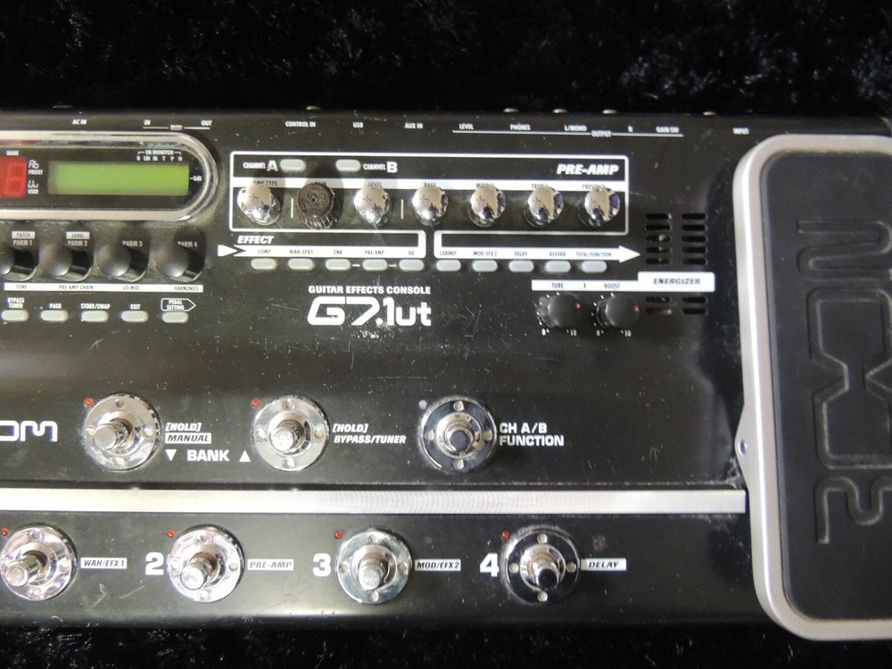 Zoom G7.1uT Tube Multi Effects Pedal Processor w/Power Supply
