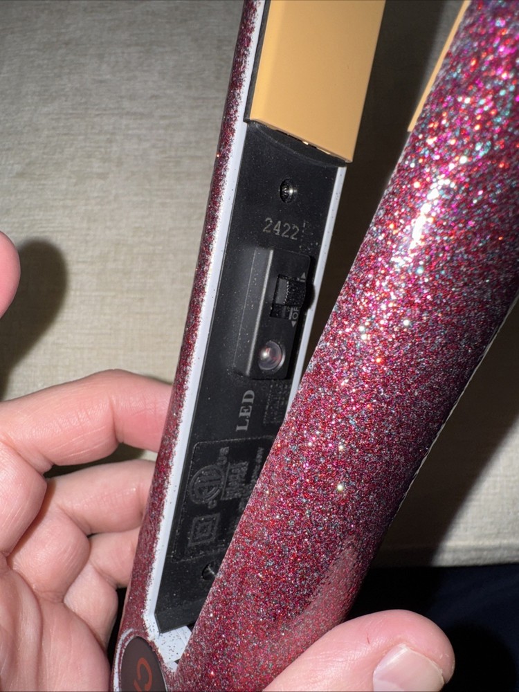 Chi Ceramic Flat Iron Glitter pink Works Great! Excellent Used Condition