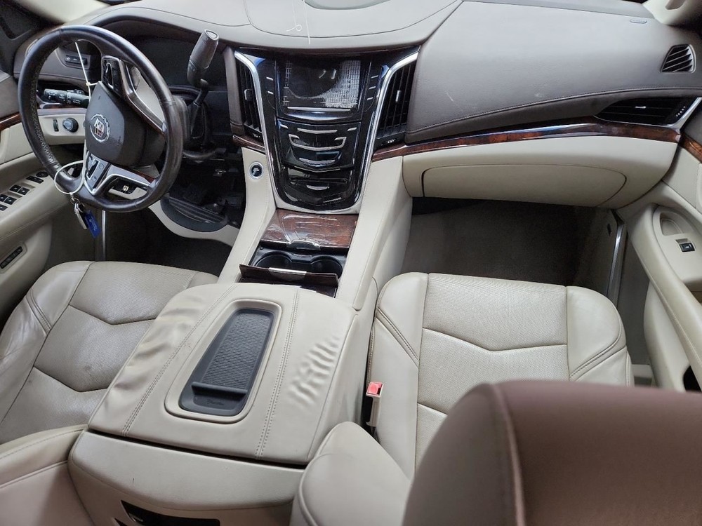 ESCALADE 2015 Air Shutter 2104375