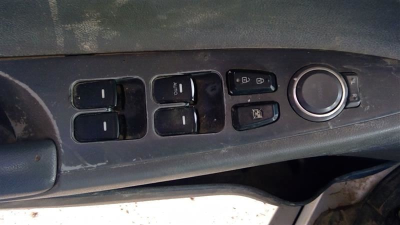 SONATA 2011 Fuse Box Cabin 6803