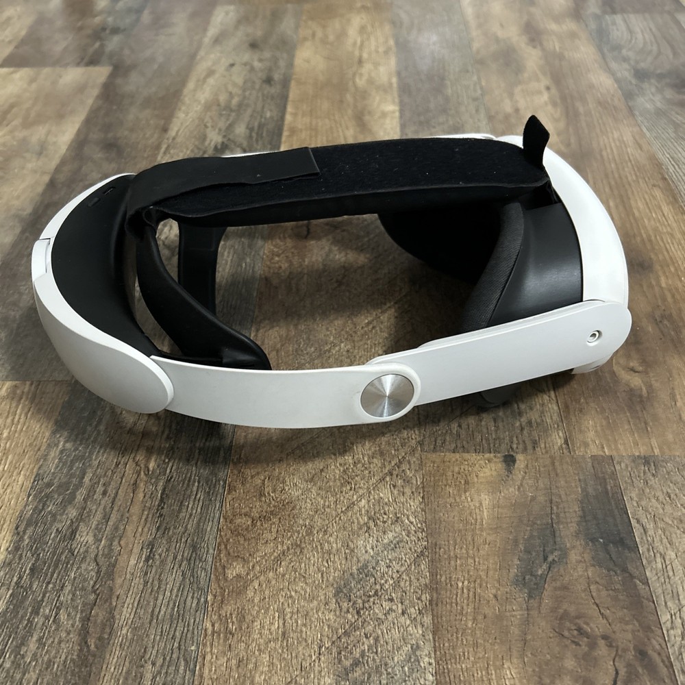 Meta Oculus Quest 3 - 128GB - Headset ONLY - Great Condition
