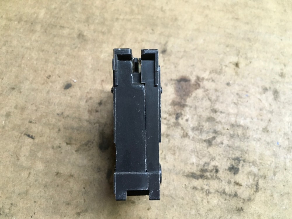 SIEMENS - Q120 - 20 Amp Circuit Breaker