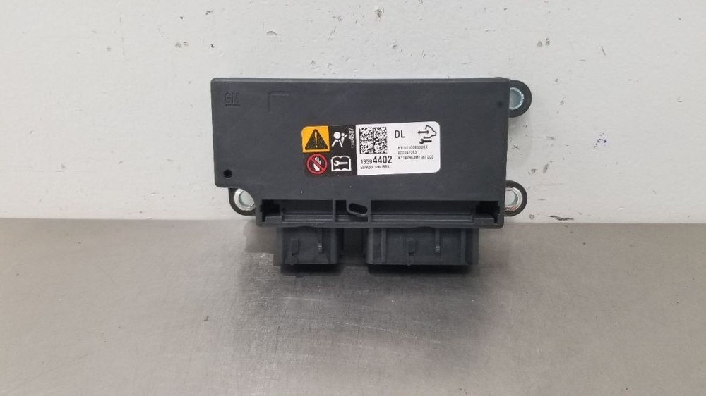 15 CHEVY SILVERADO 1500 SRS CONTROL MODULE 13594402